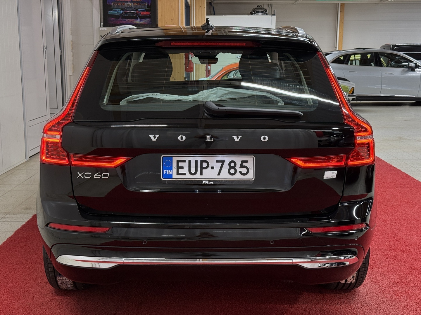 VOLVO XC60 2023