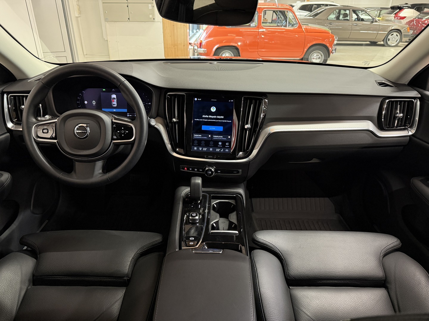 VOLVO V60 11