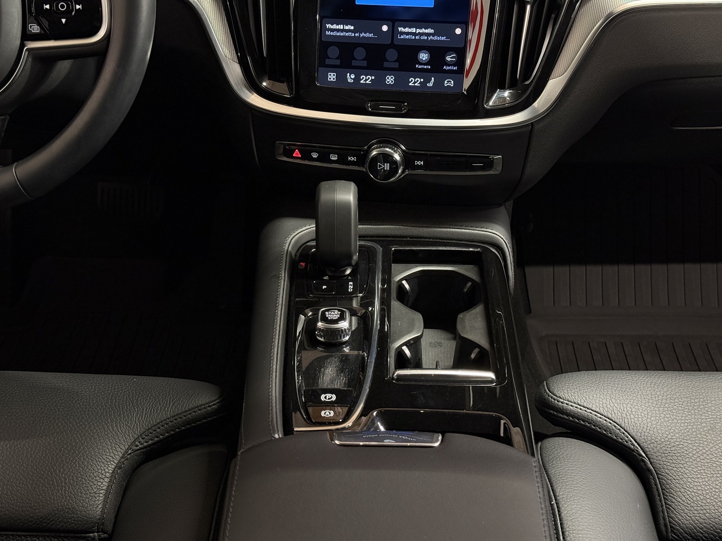 VOLVO V60 16