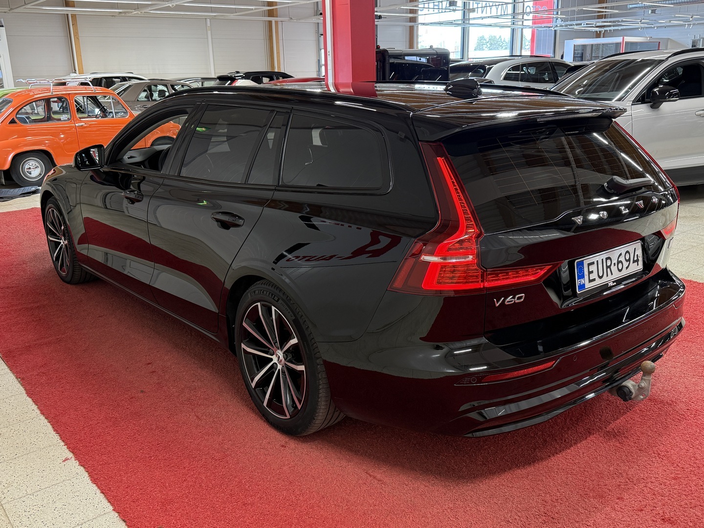 VOLVO V60 6