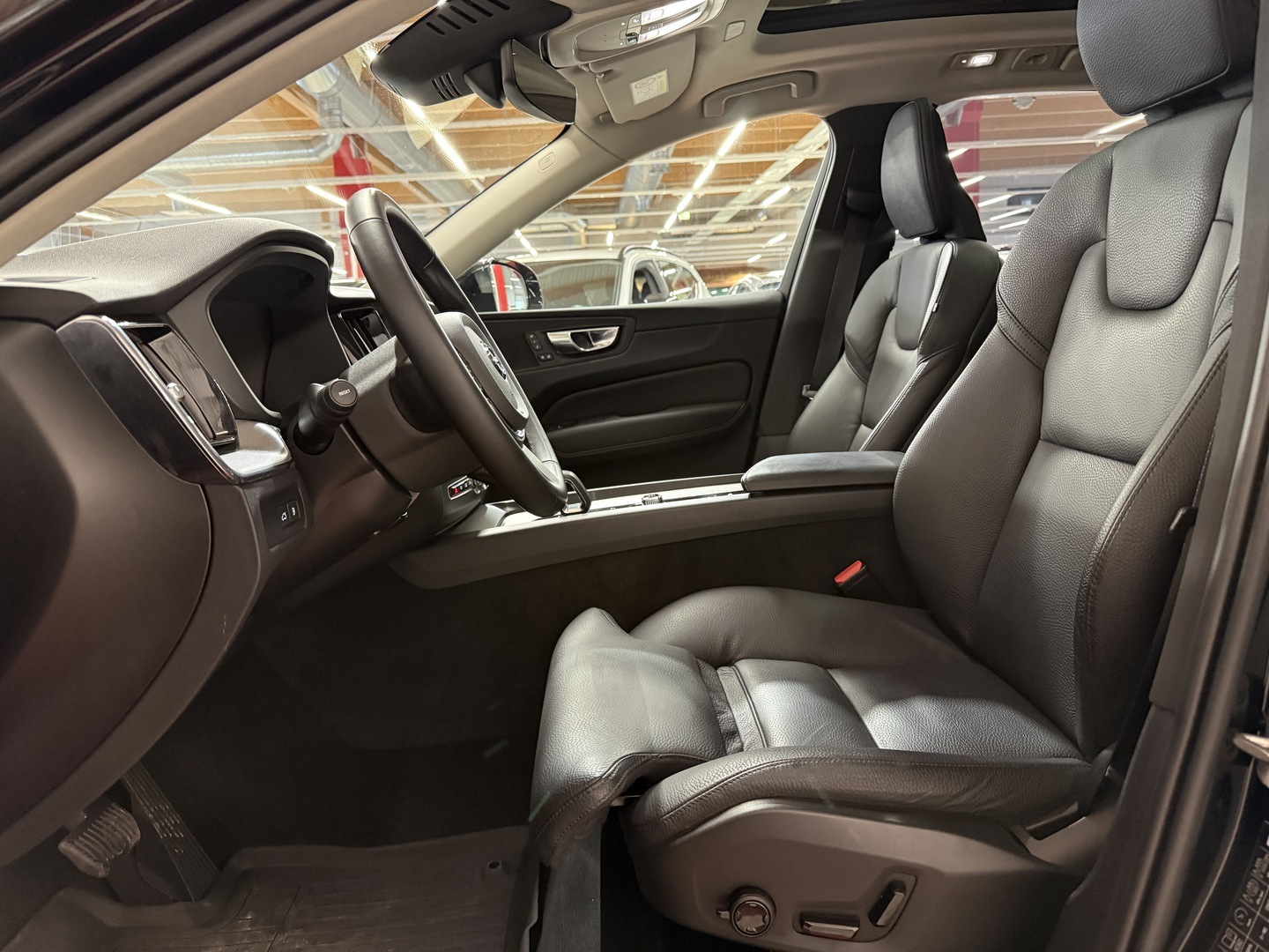 VOLVO XC60 12
