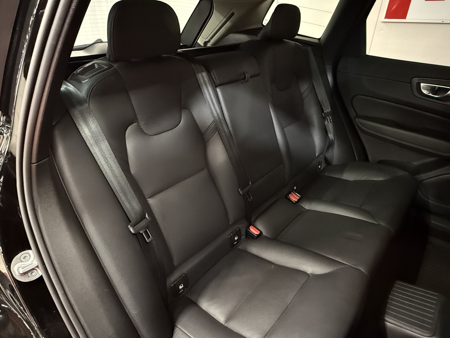 VOLVO XC60 14