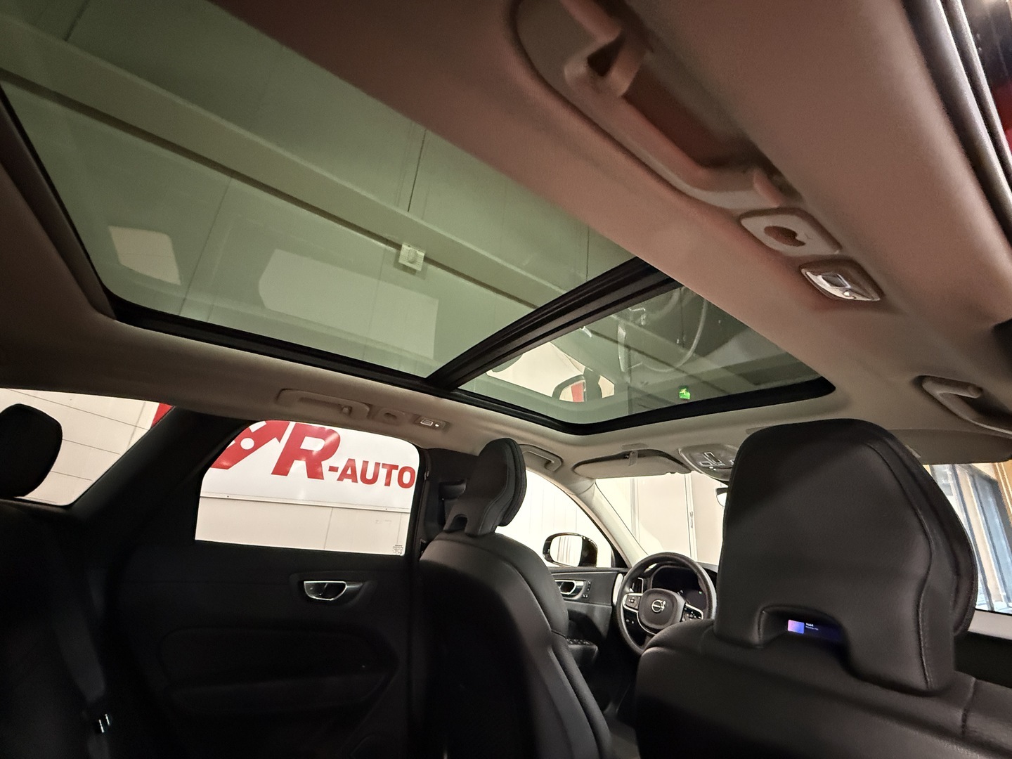 VOLVO XC60 19