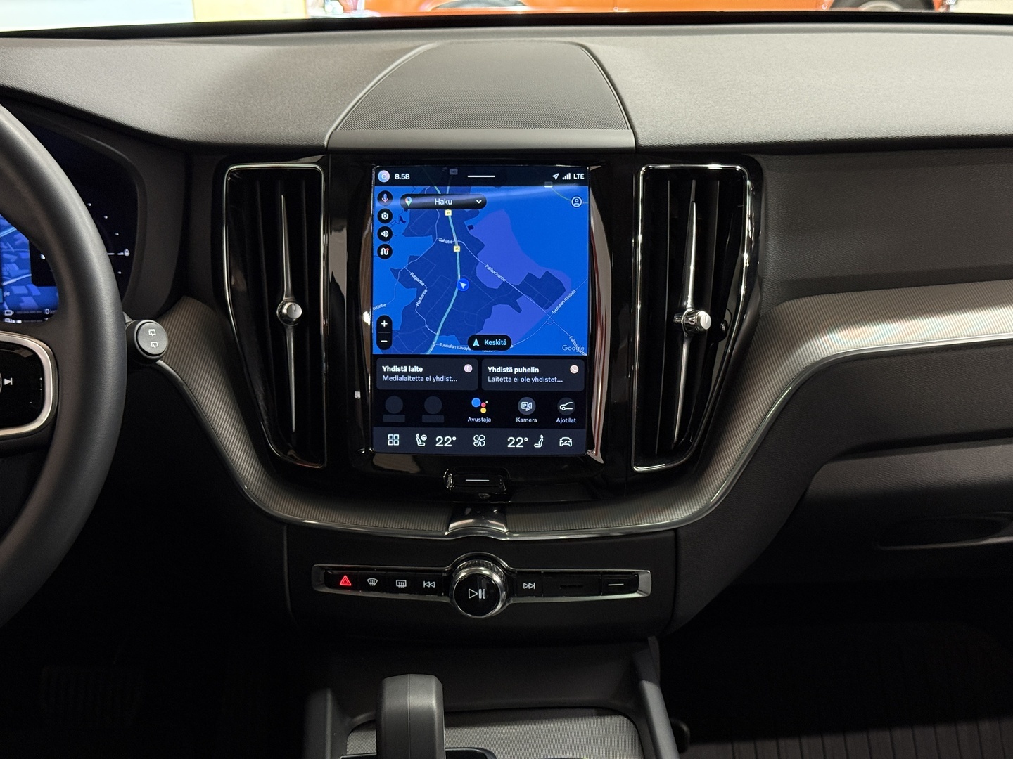 VOLVO XC60 2023