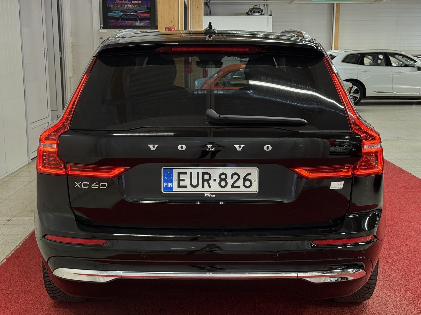 VOLVO XC60 2023