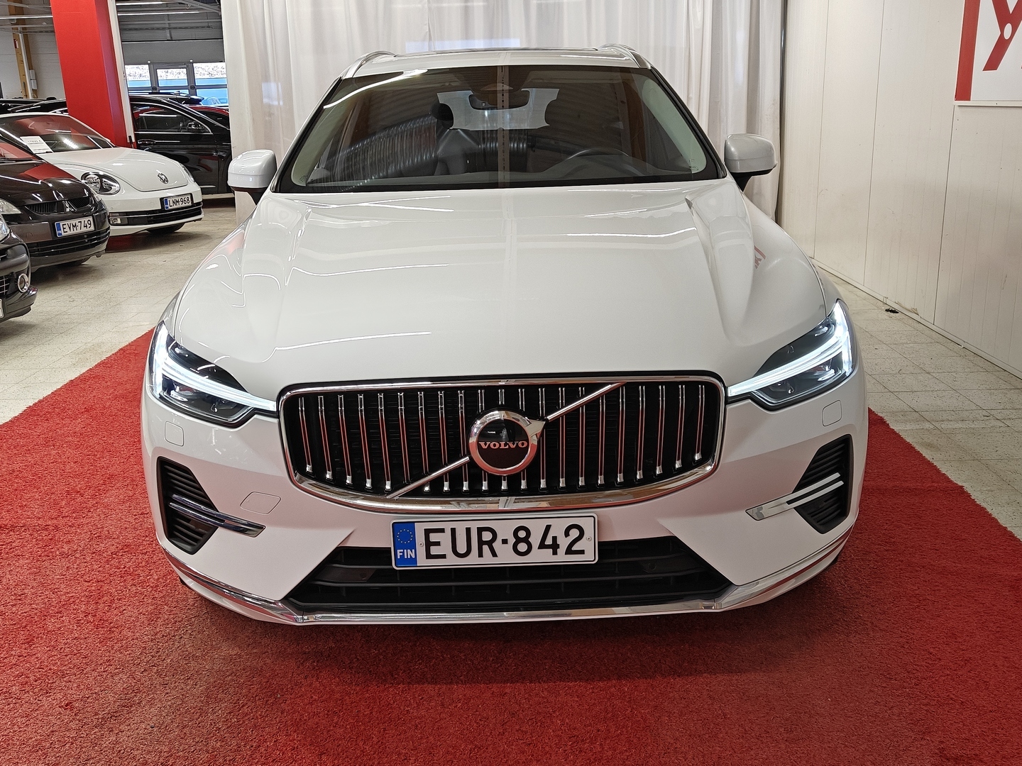 VOLVO XC60 2023