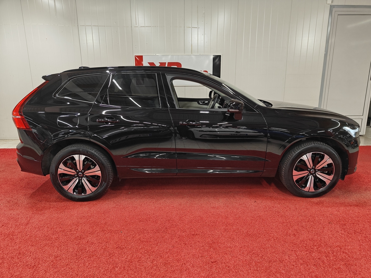 VOLVO XC60 2024