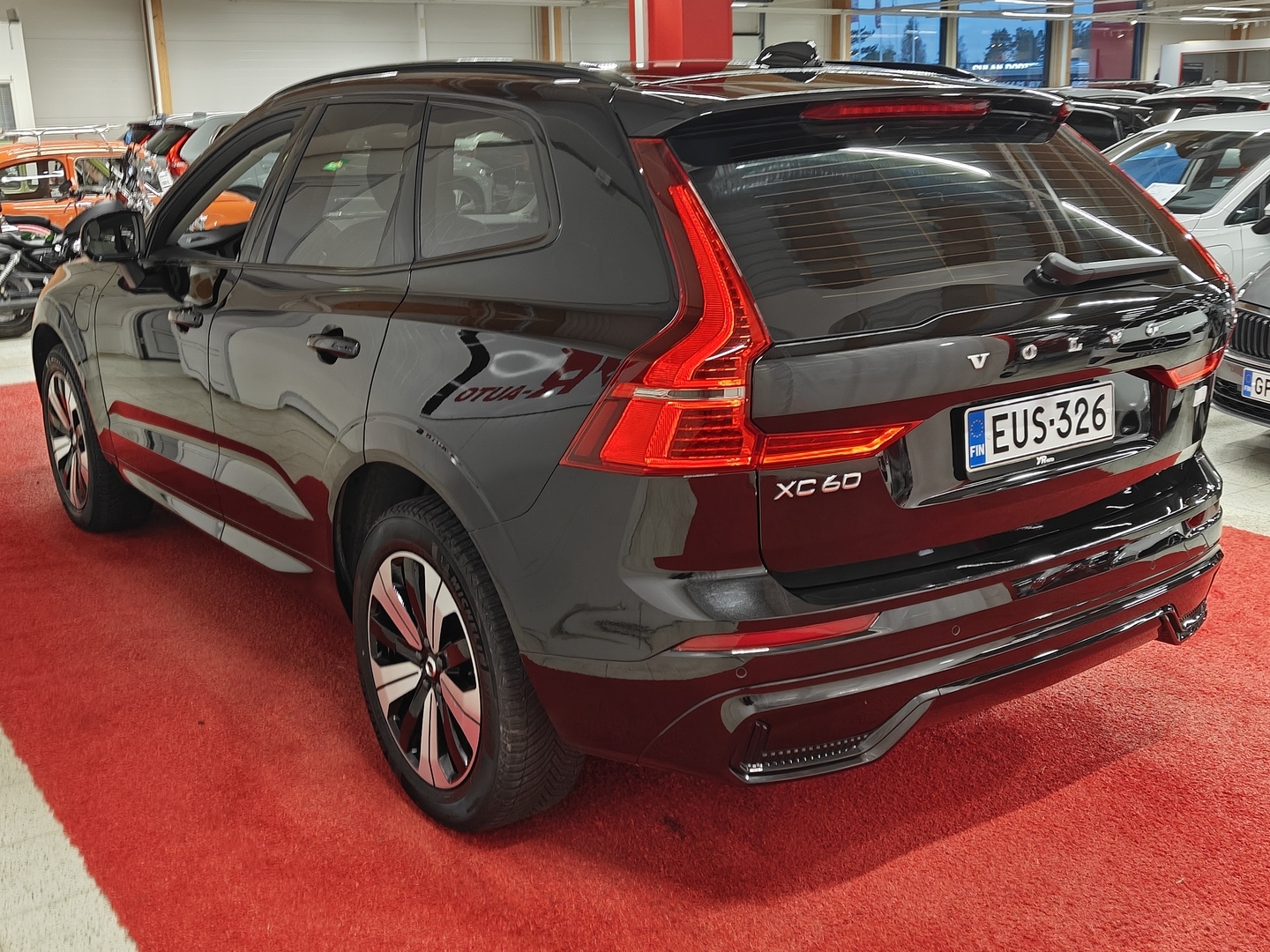 VOLVO XC60 2024