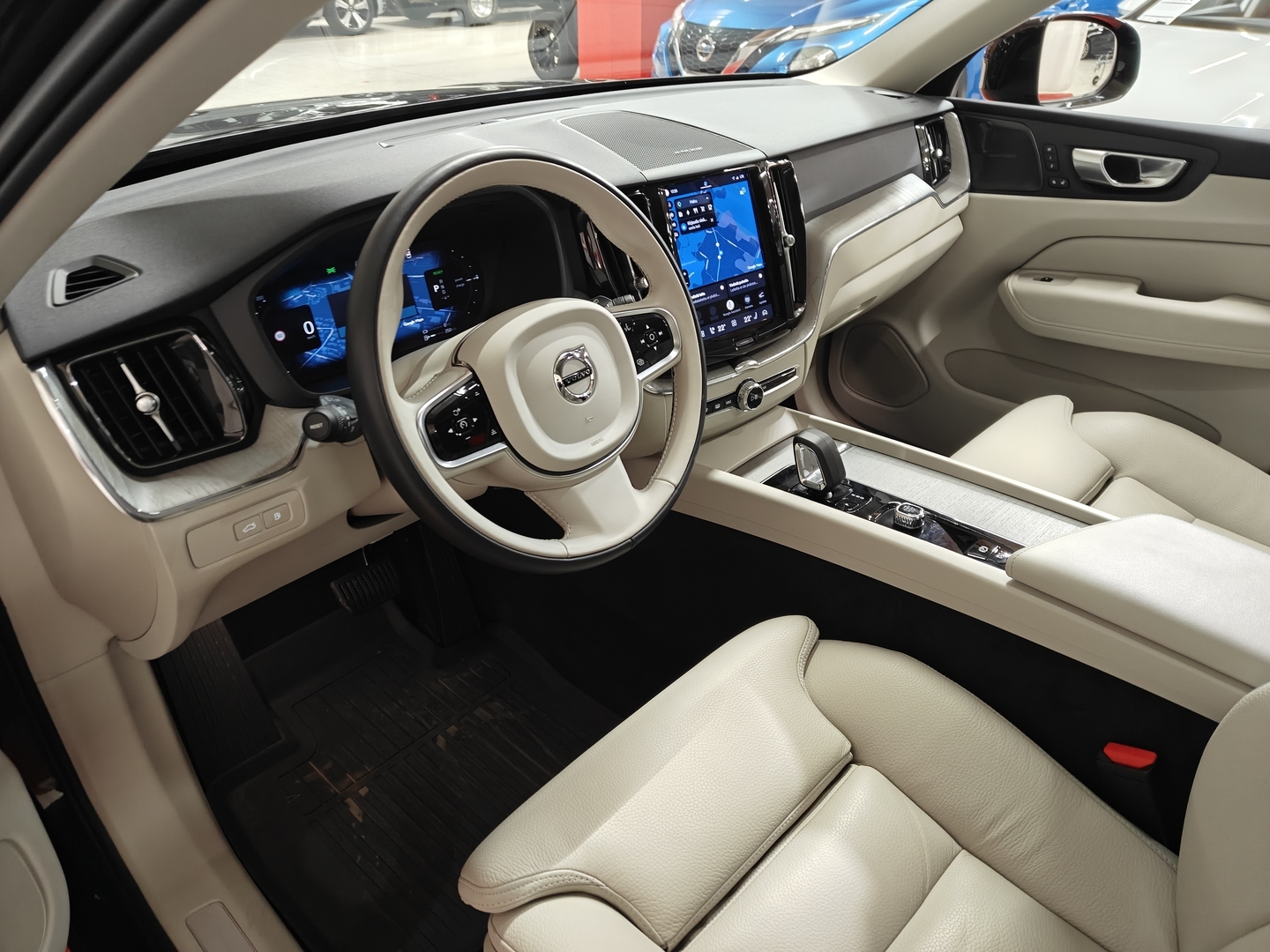VOLVO XC60 2024