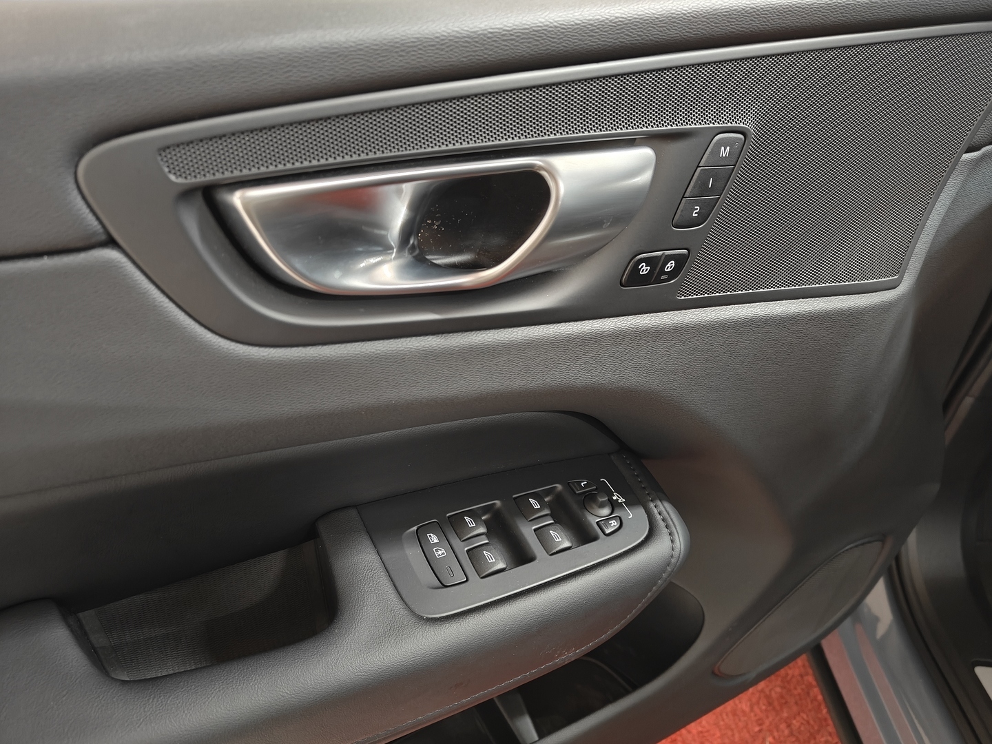 VOLVO XC60 21