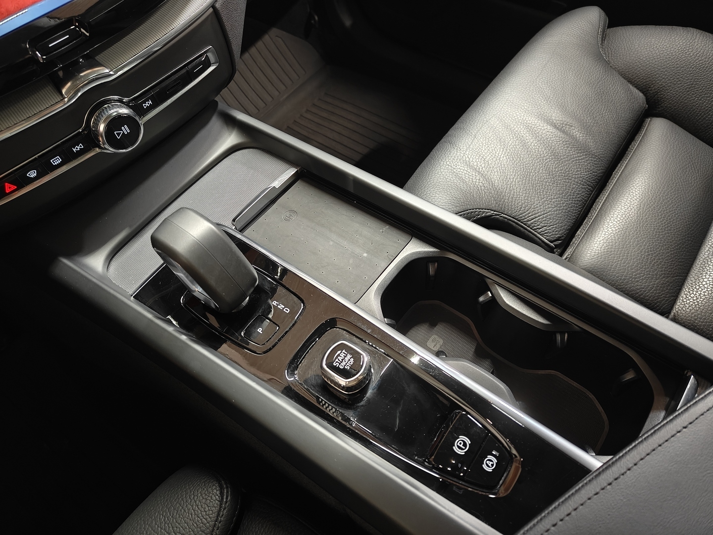 VOLVO XC60 26