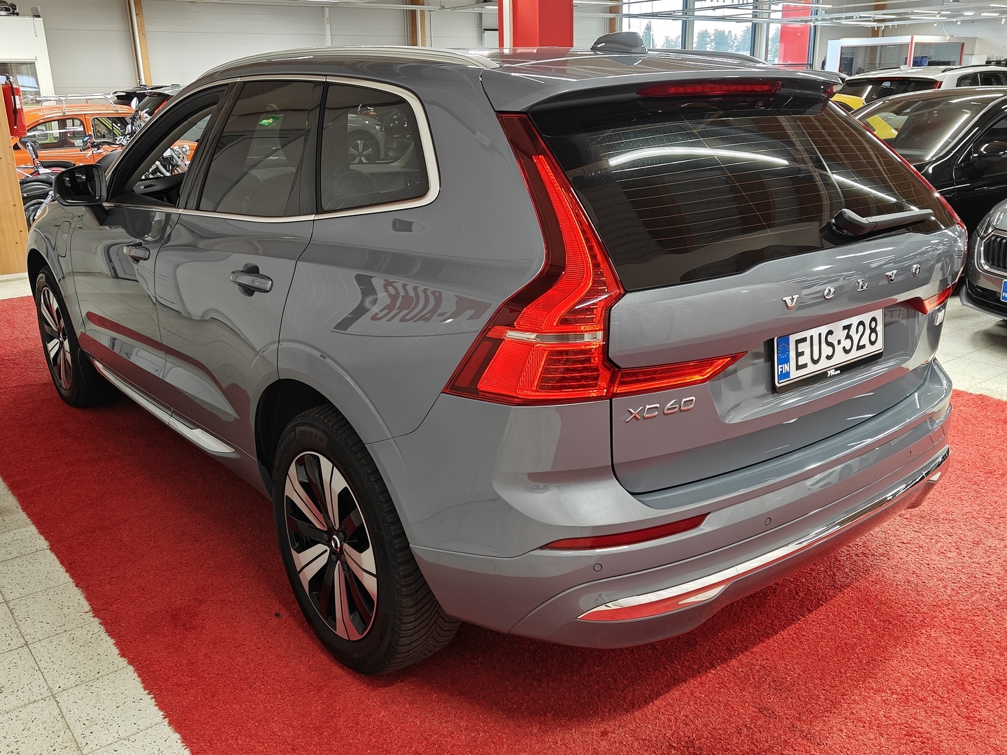 VOLVO XC60 7