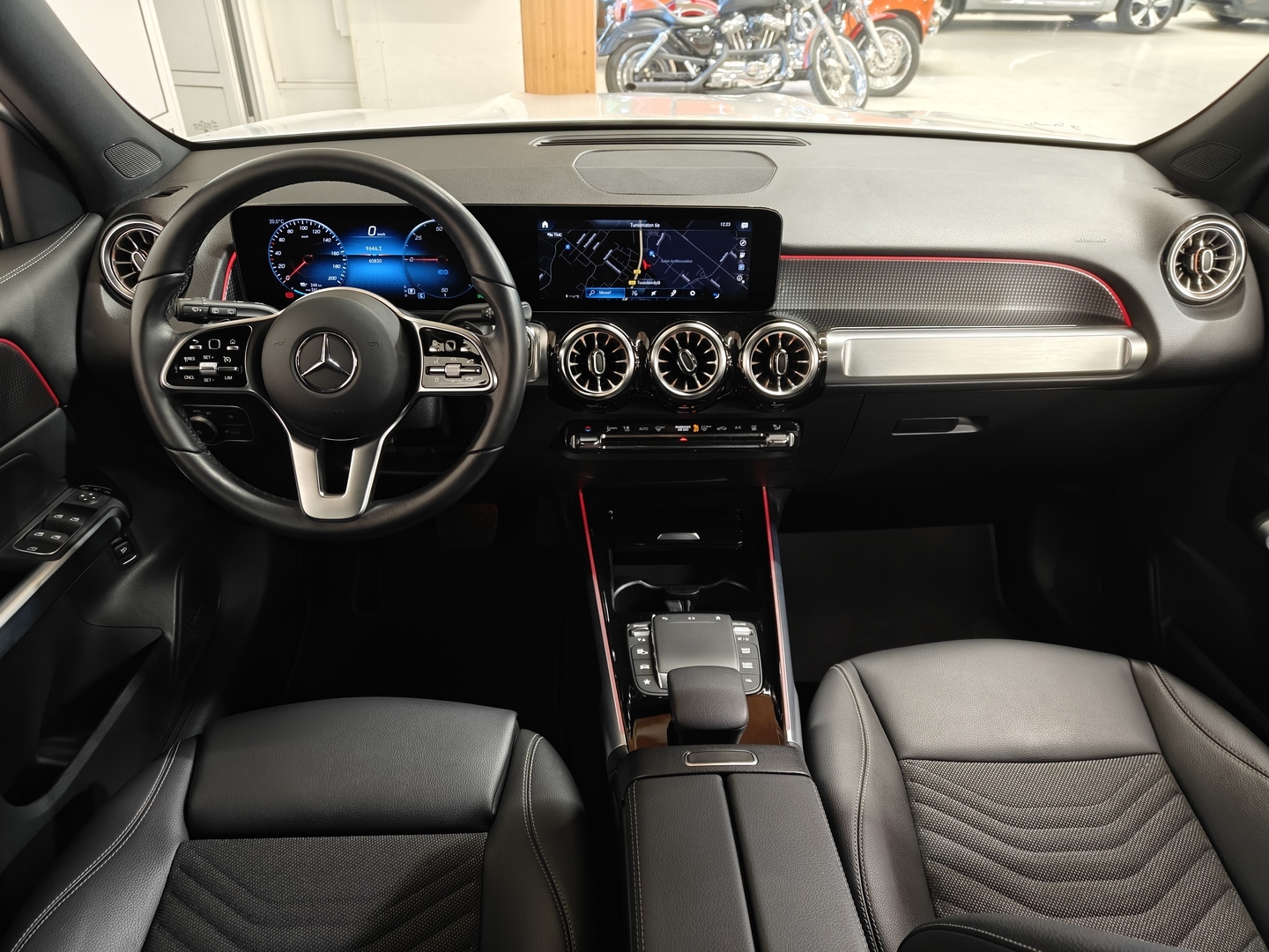 MERCEDES-BENZ EQB 17
