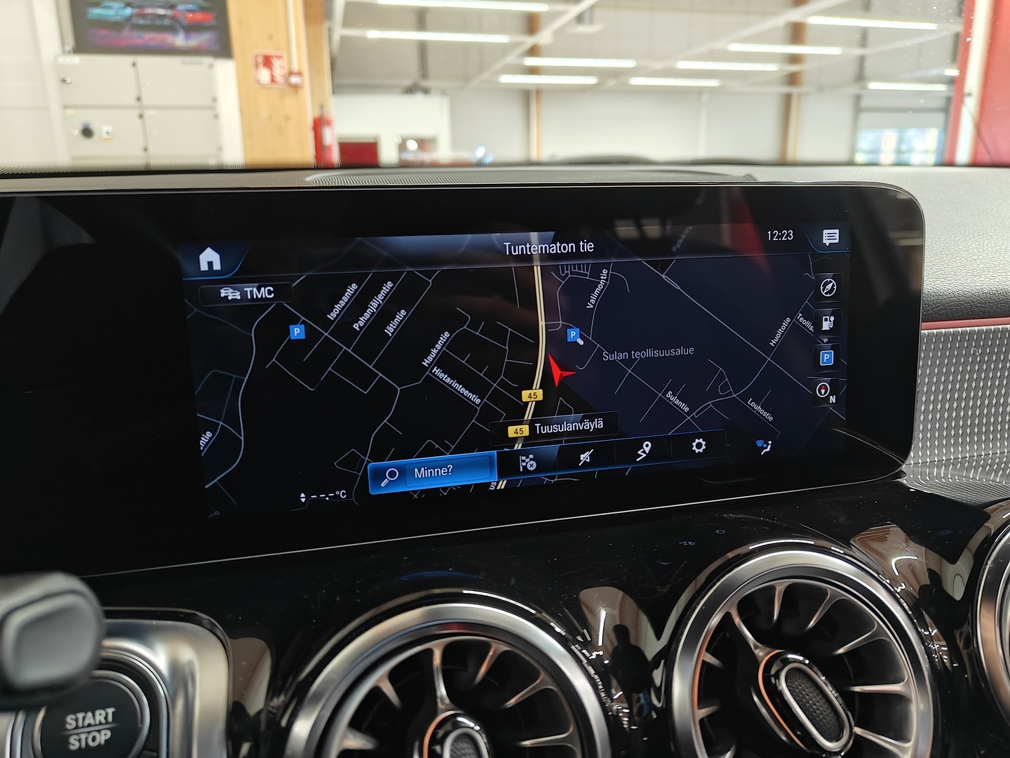 MERCEDES-BENZ EQB 20
