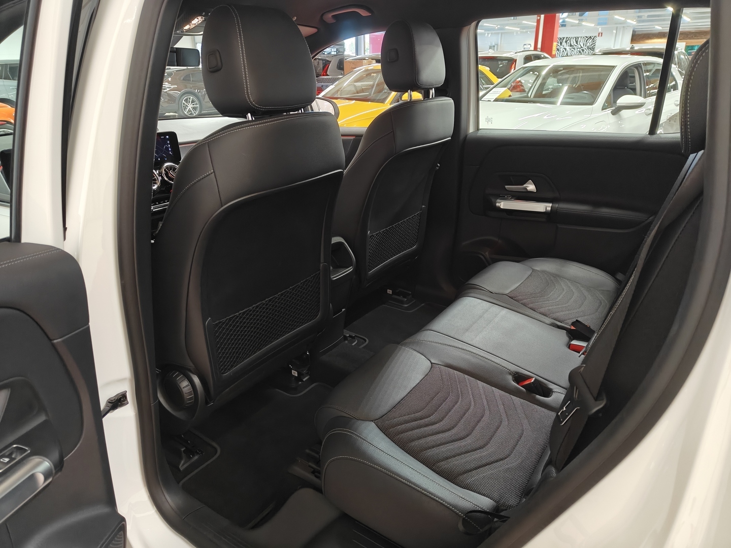 MERCEDES-BENZ EQB 28
