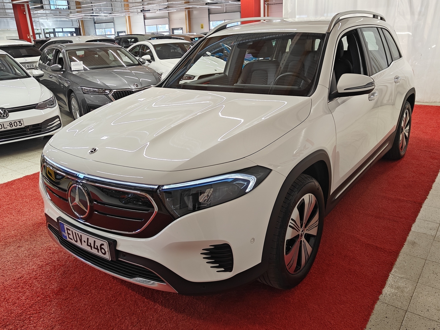 MERCEDES-BENZ EQB 5