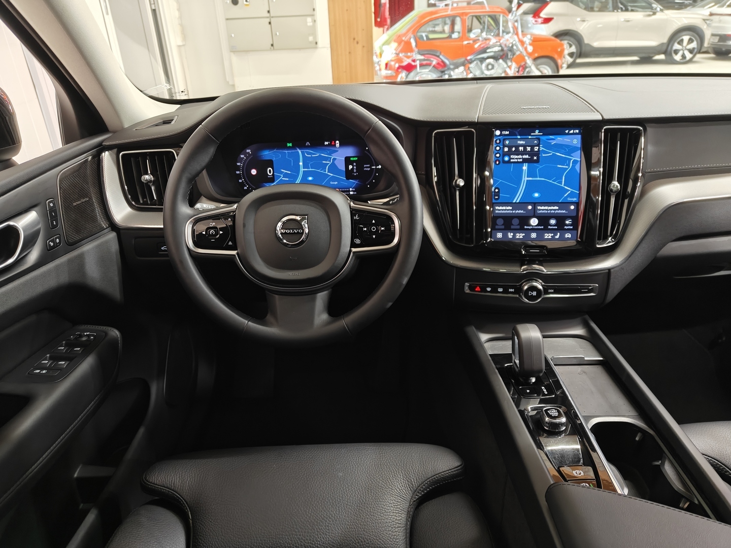 VOLVO XC60 2023