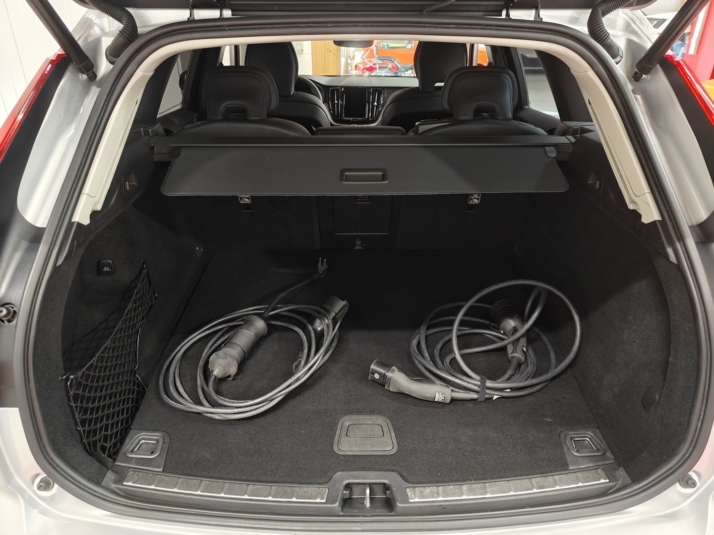 VOLVO XC60 2023