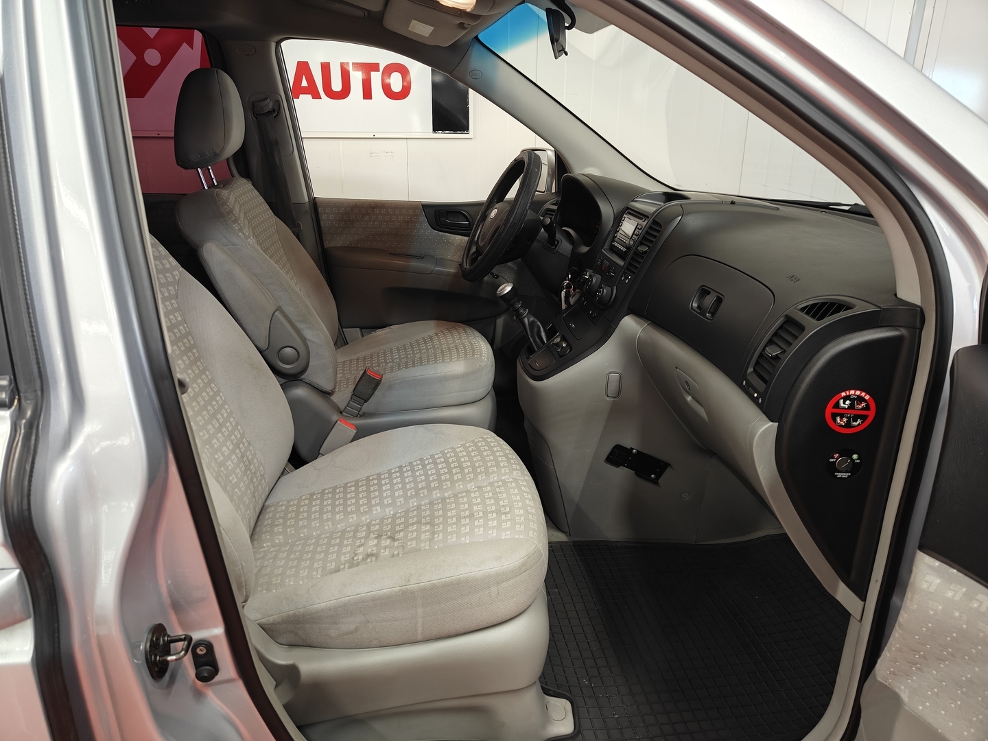 KIA Carnival 2008