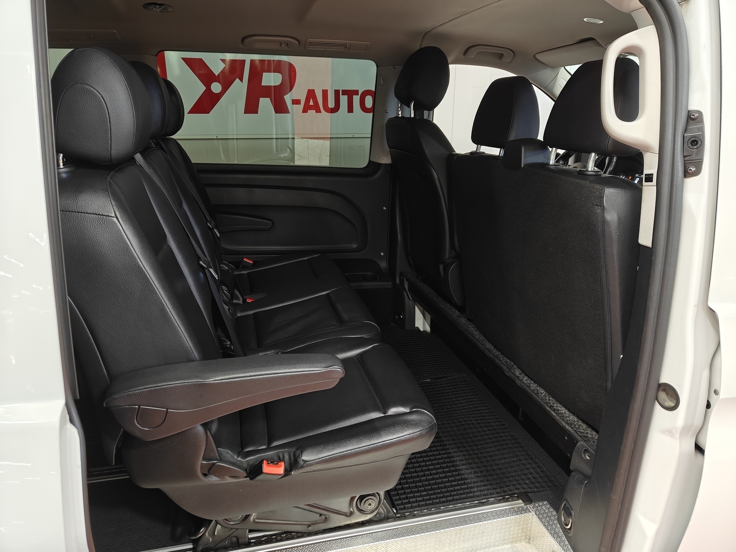 MERCEDES-BENZ Vito 13