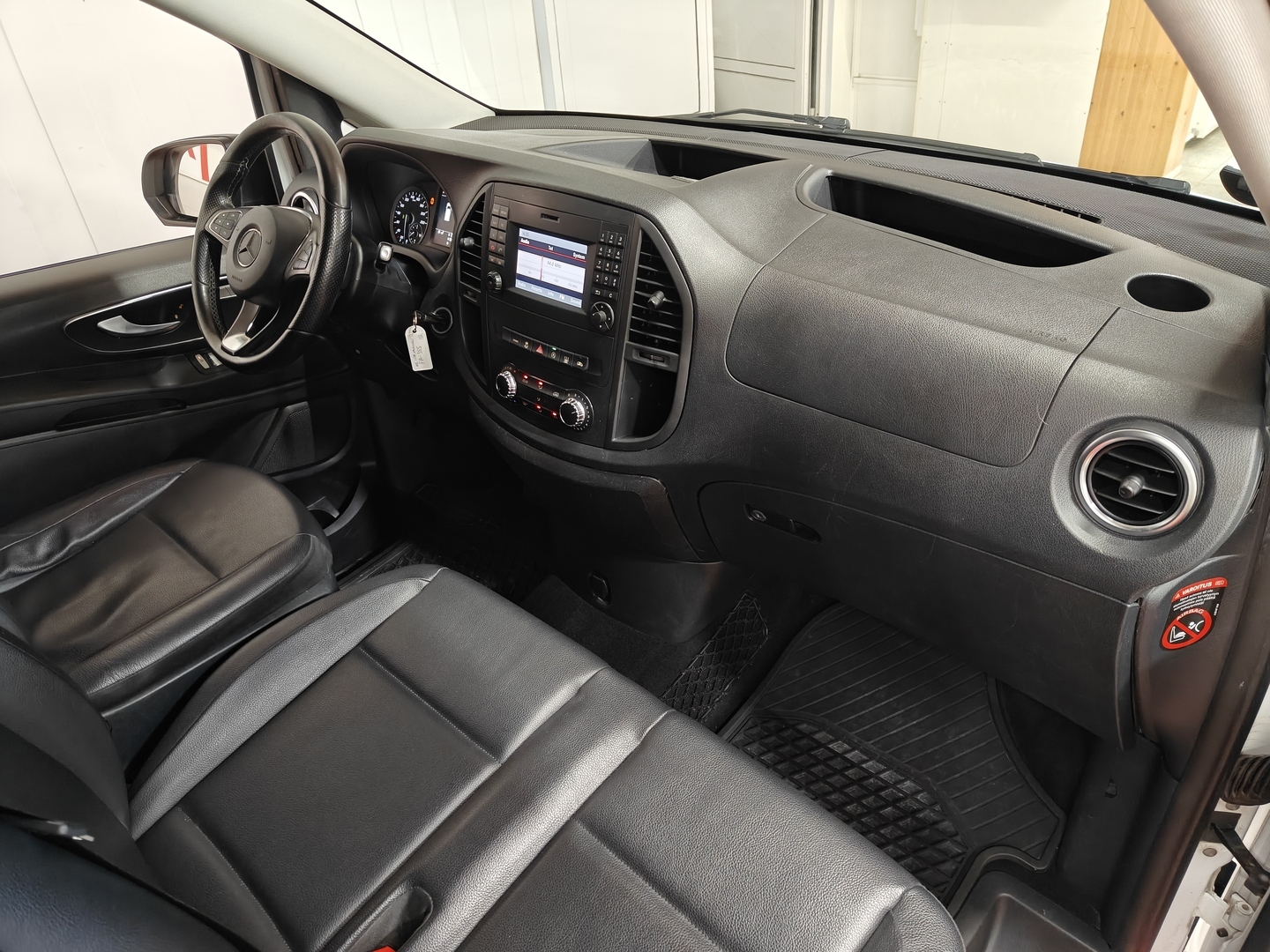 MERCEDES-BENZ Vito 18