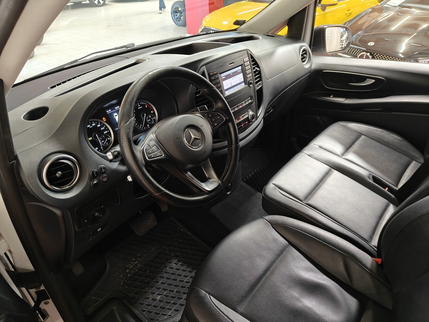 MERCEDES-BENZ Vito 21