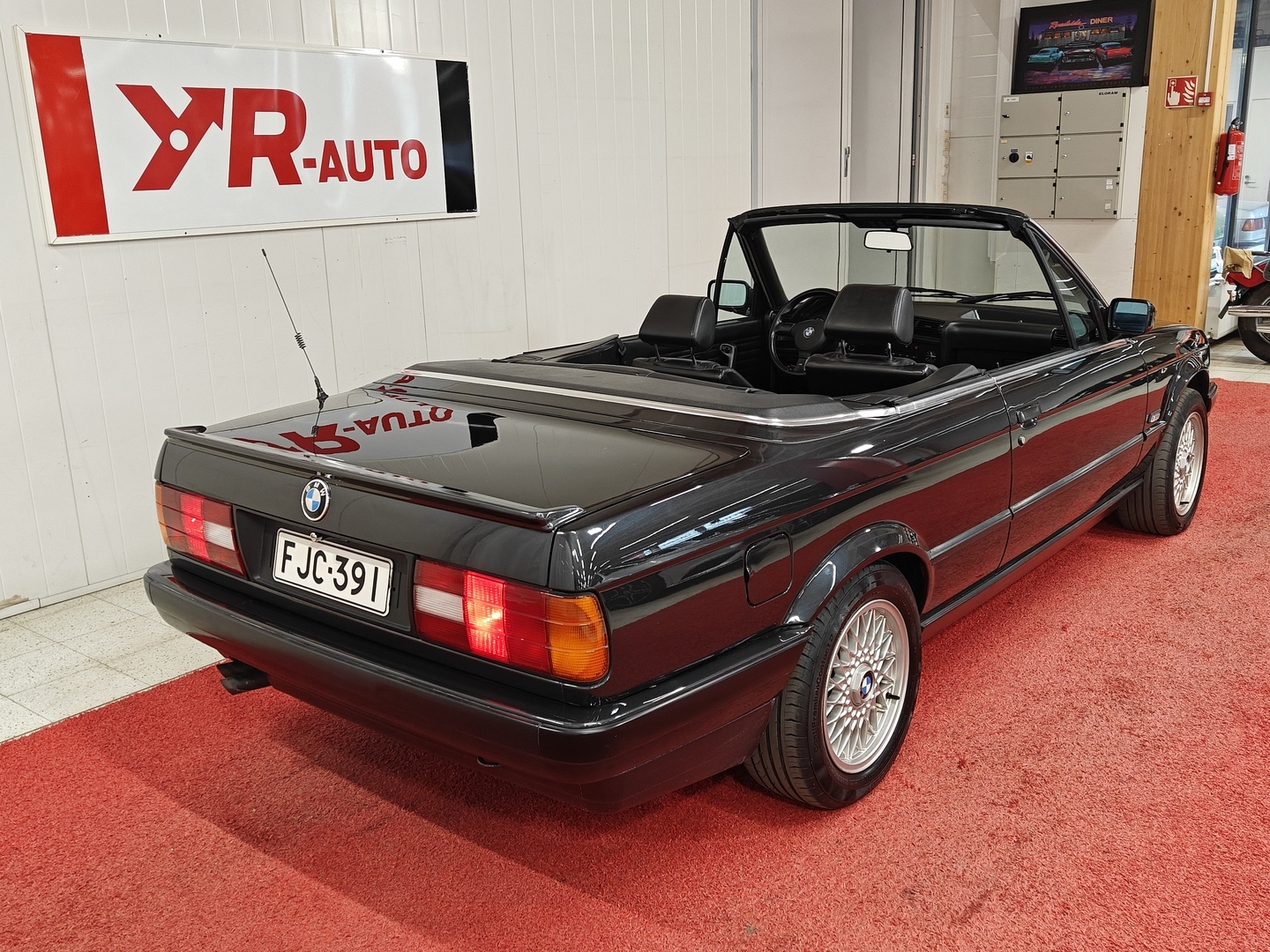 BMW 320 1991