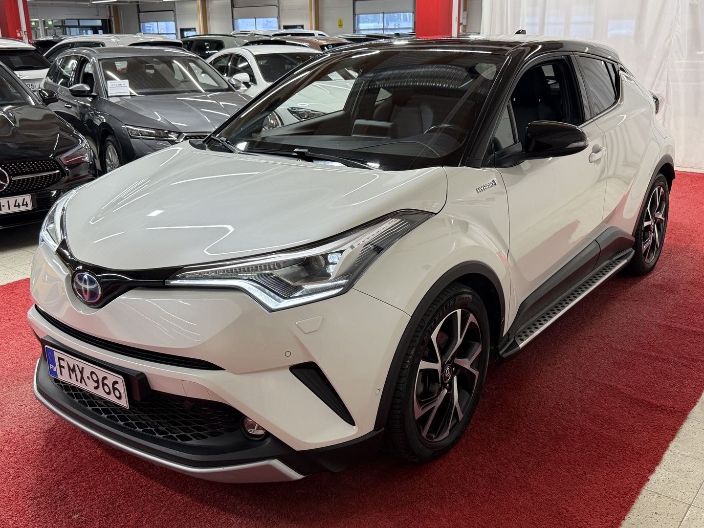 TOYOTA C-HR 7