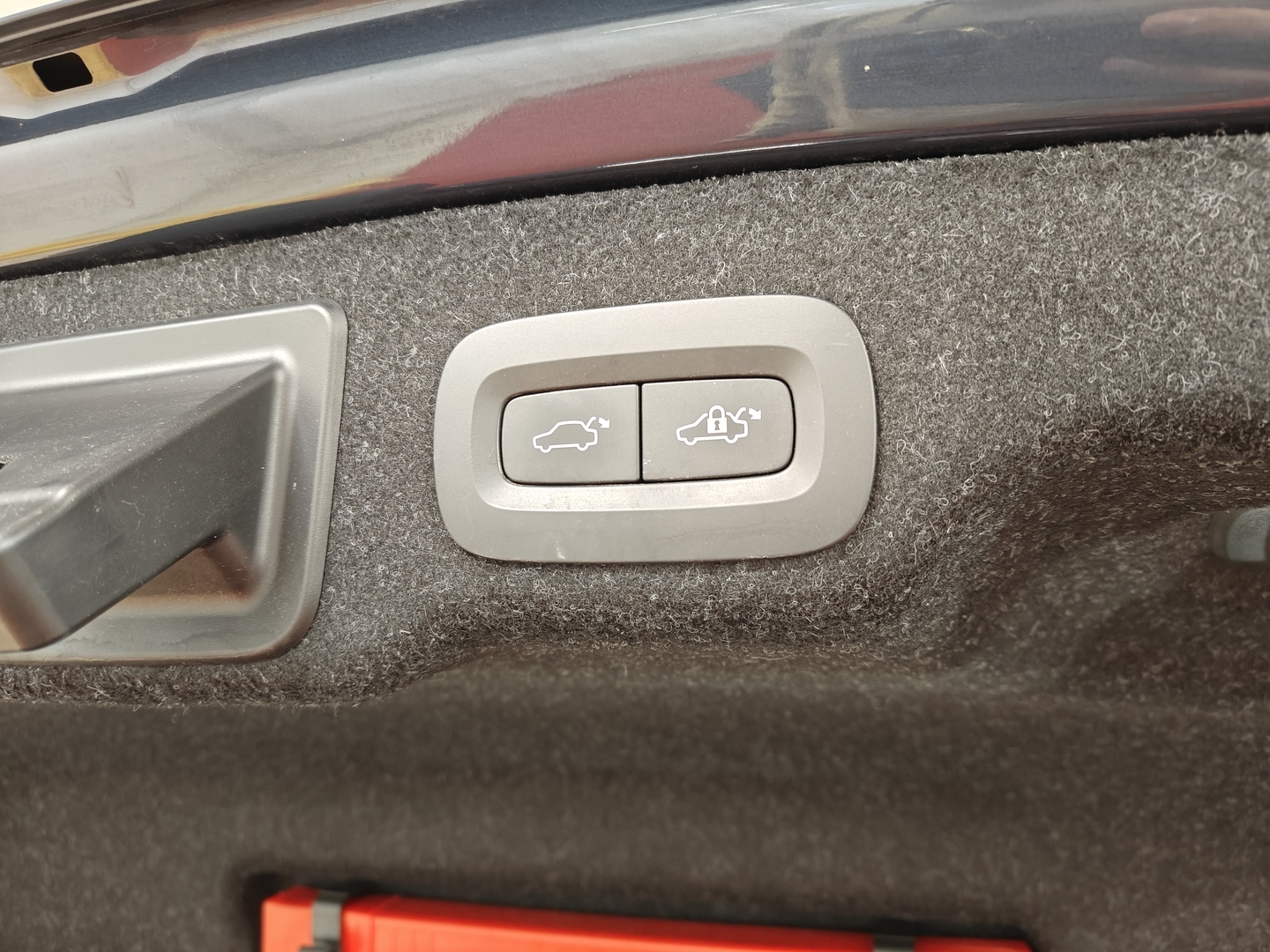 VOLVO S90 10