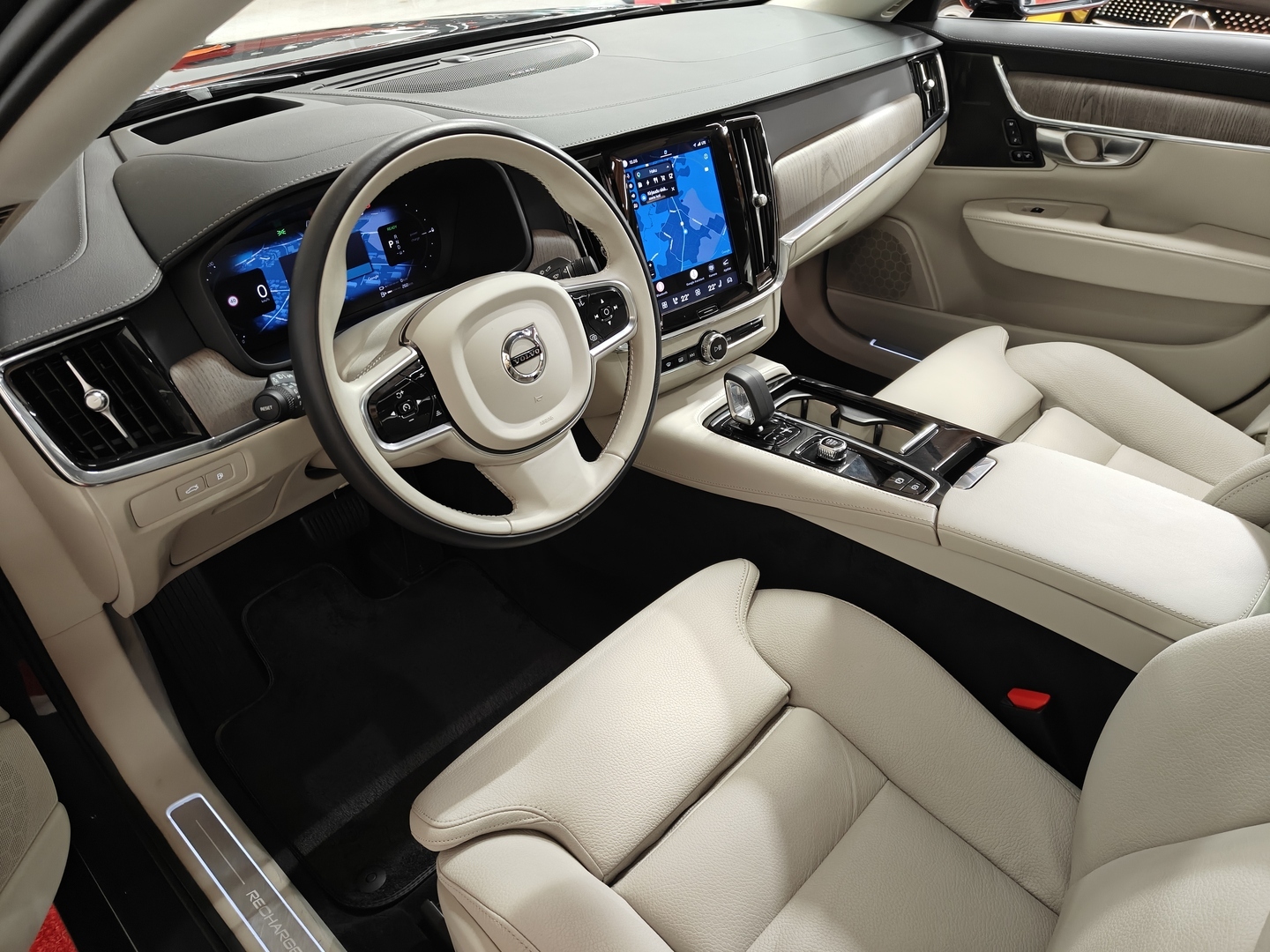 VOLVO S90 12