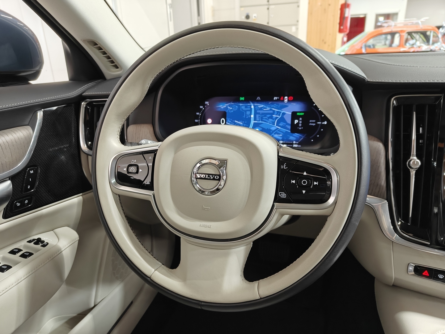 VOLVO S90 15