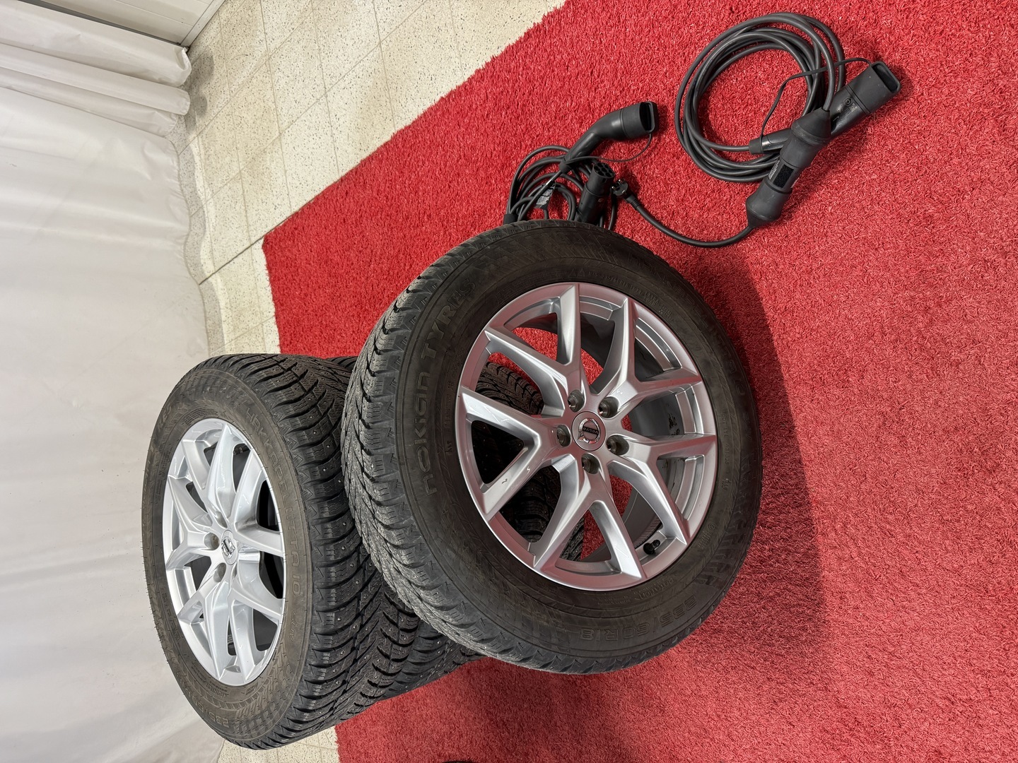 VOLVO XC60 2023