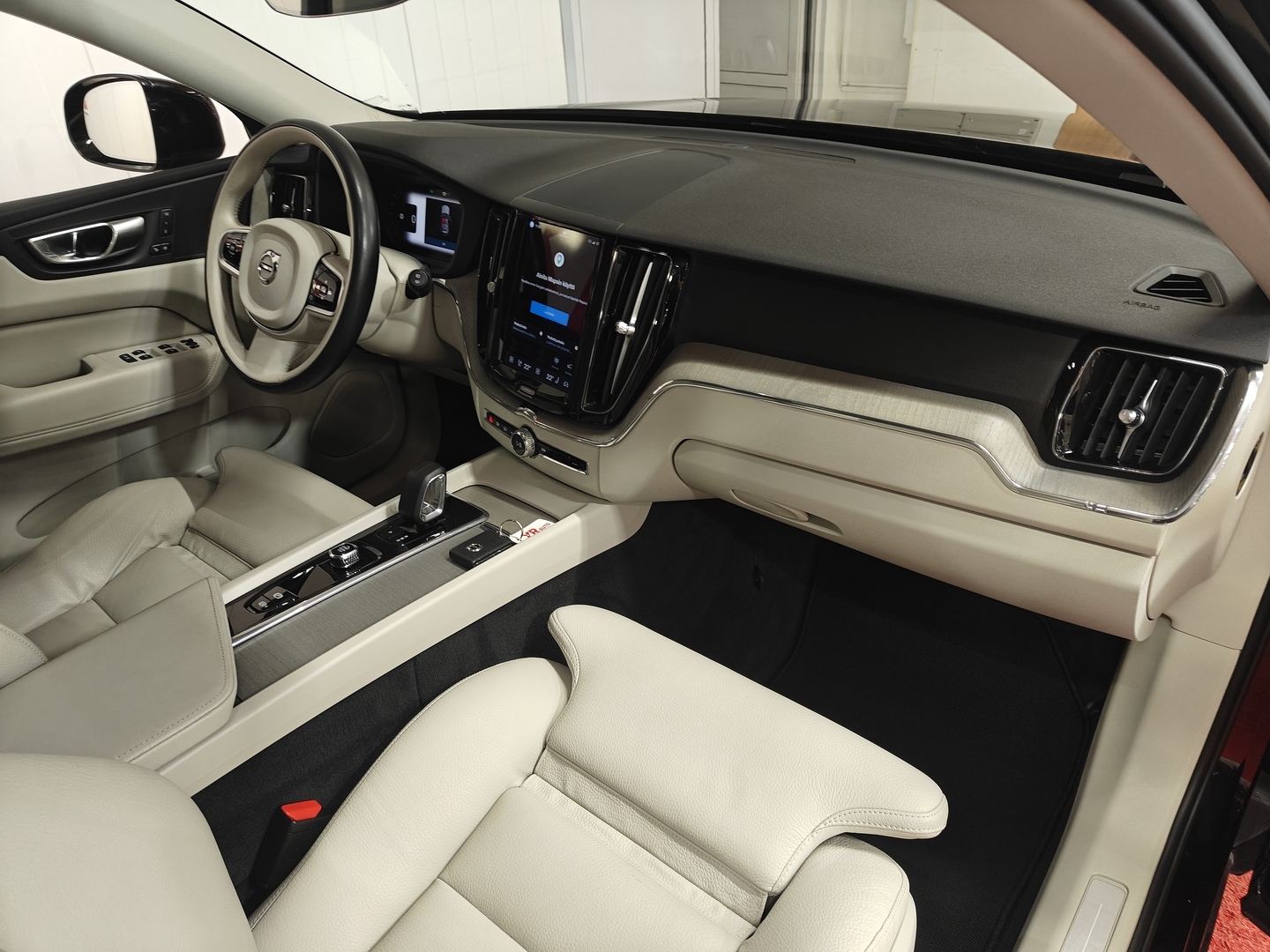 VOLVO XC60 17