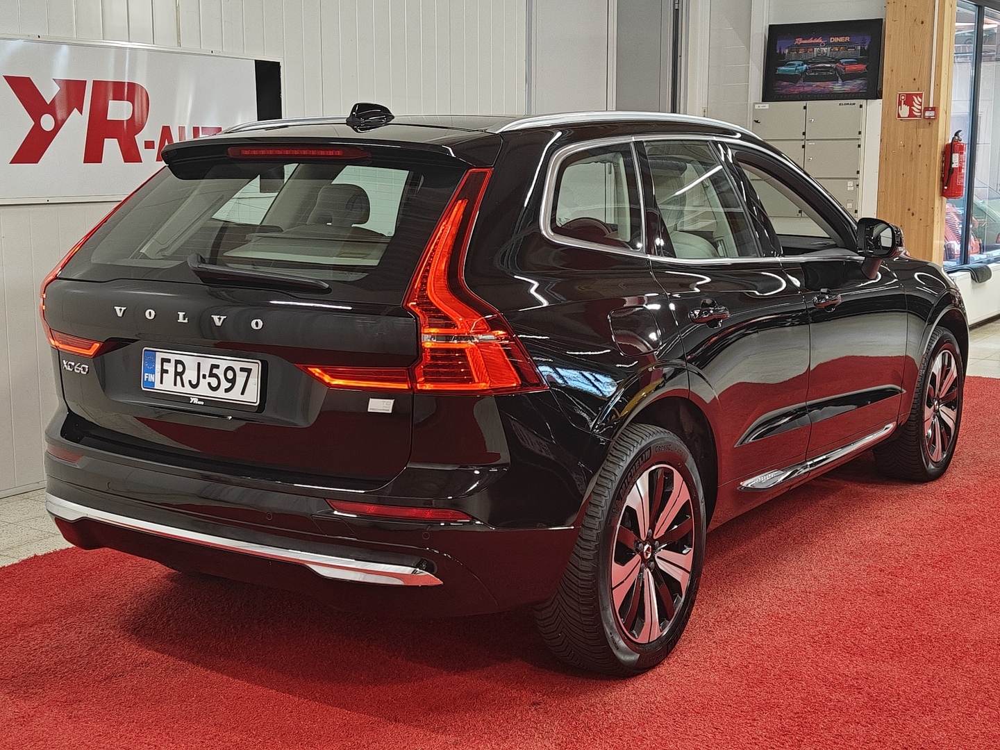 VOLVO XC60 5