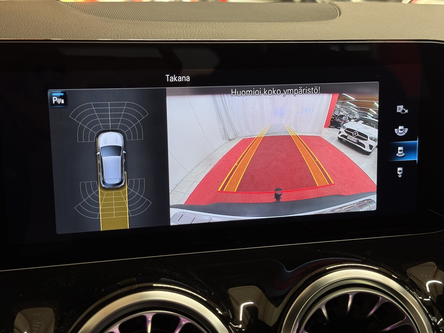 MERCEDES-BENZ EQA 2023