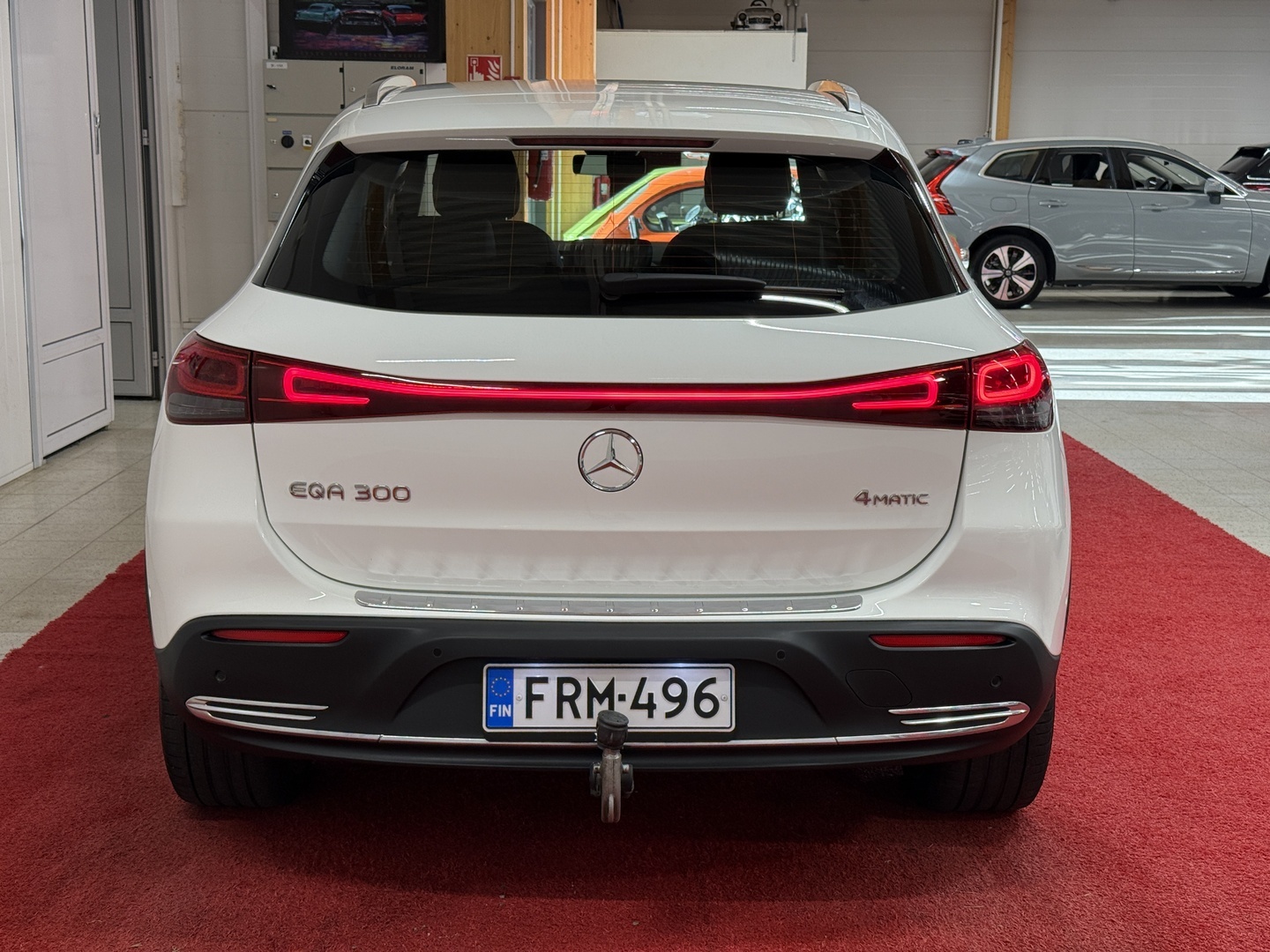MERCEDES-BENZ EQA 2023