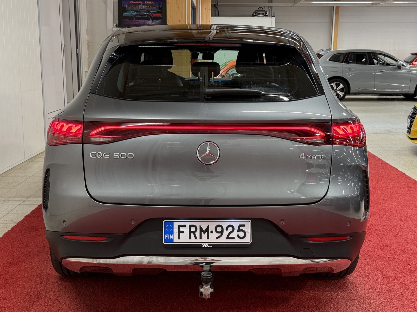 MERCEDES-BENZ EQE SUV 2023