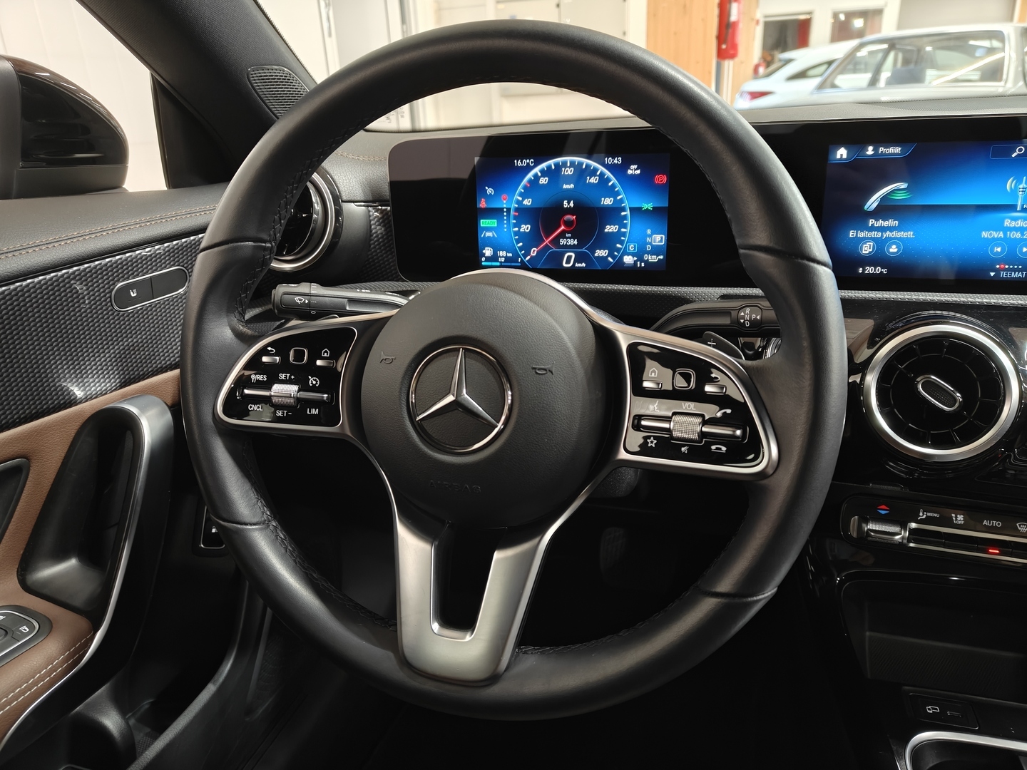 MERCEDES-BENZ CLA 2023