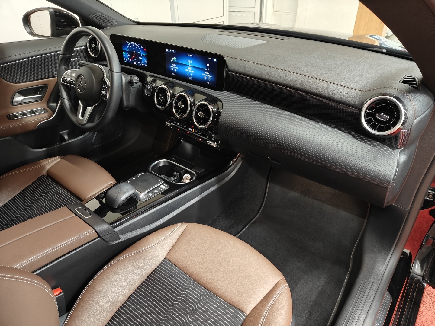 MERCEDES-BENZ CLA 2023