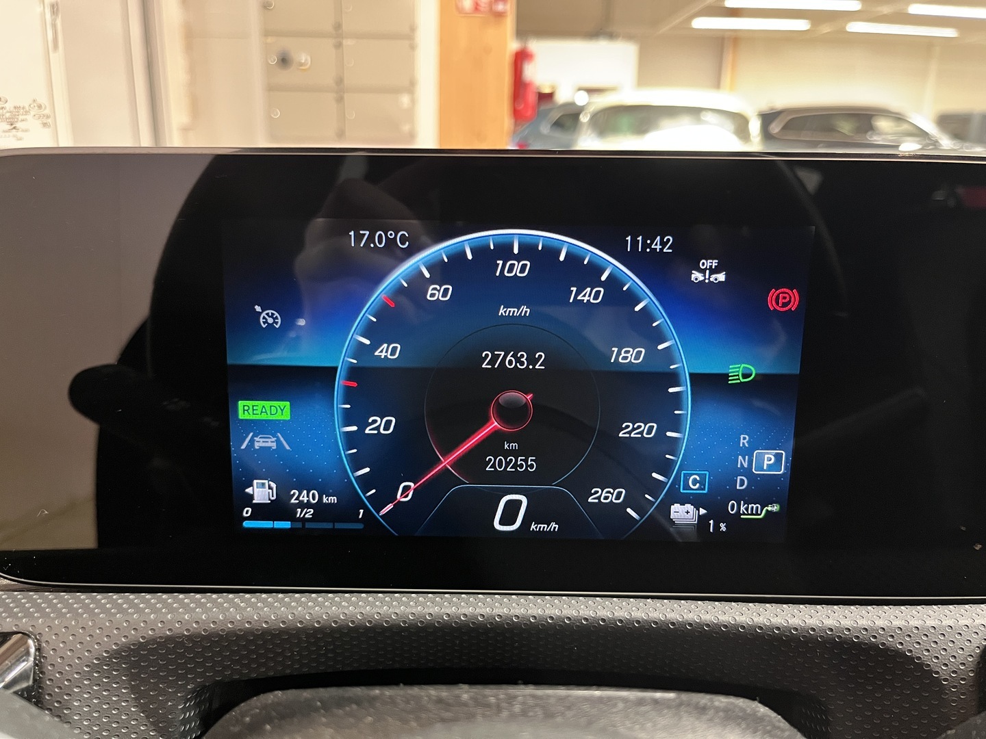 MERCEDES-BENZ CLA 2023