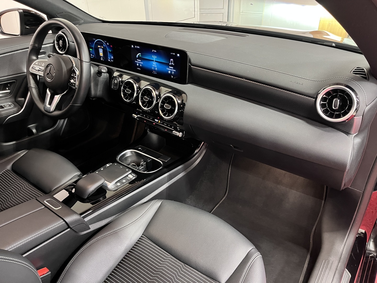 MERCEDES-BENZ CLA 2023