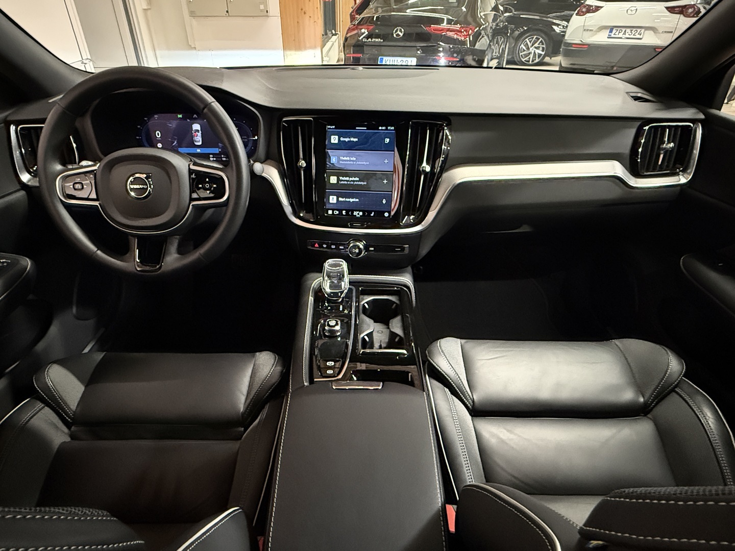 VOLVO S60 2023