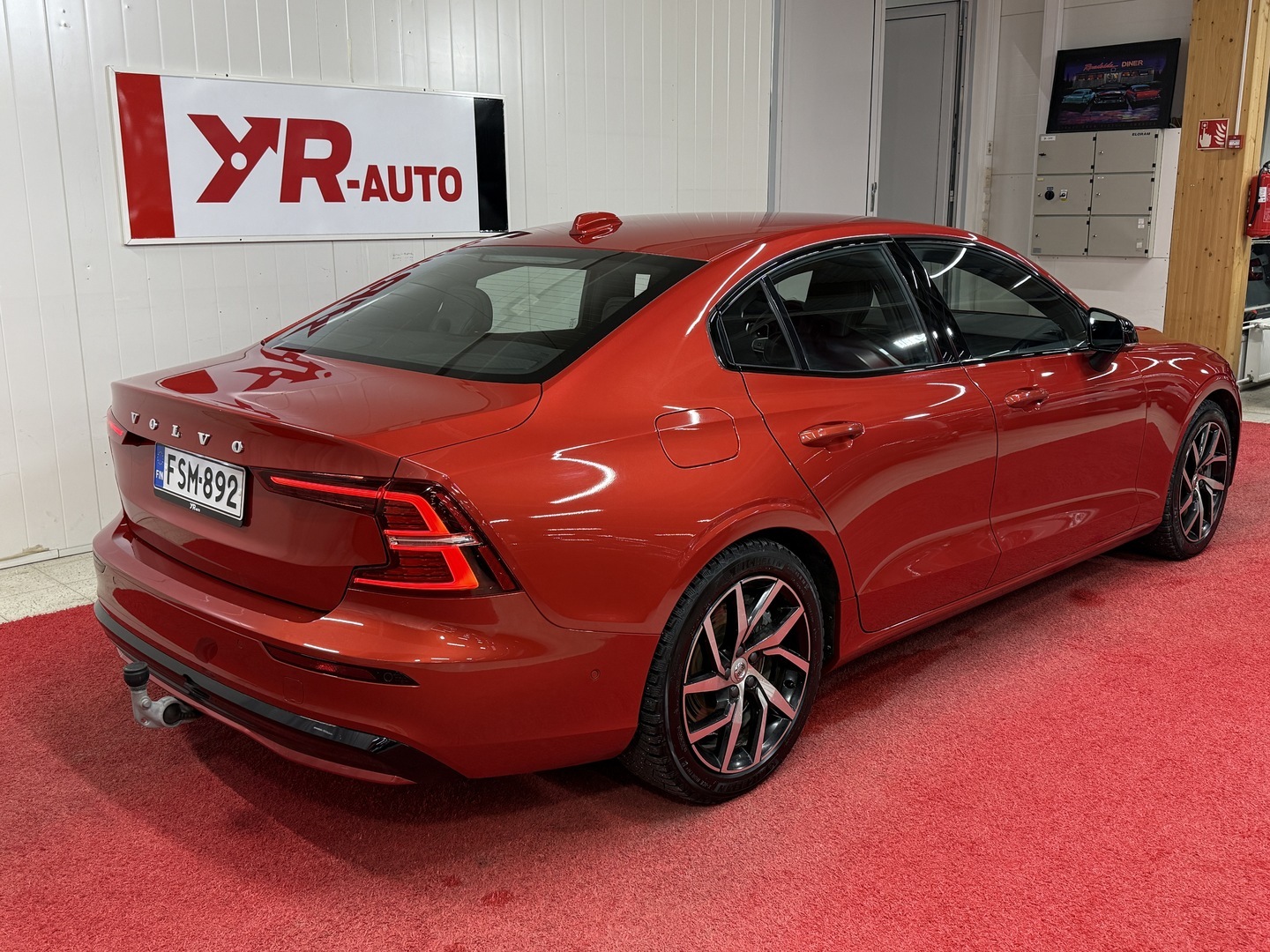 VOLVO S60 2023
