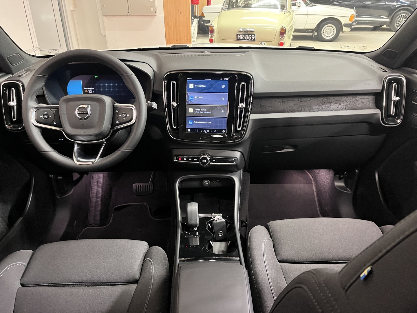 VOLVO XC40 2023