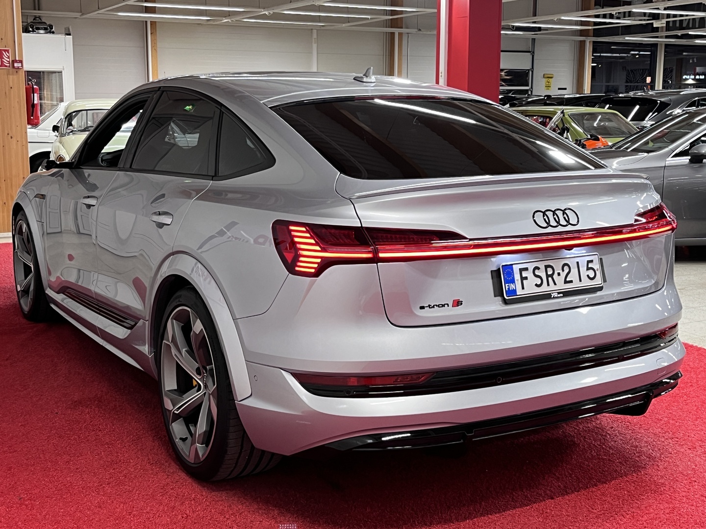 AUDI E-TRON 2022