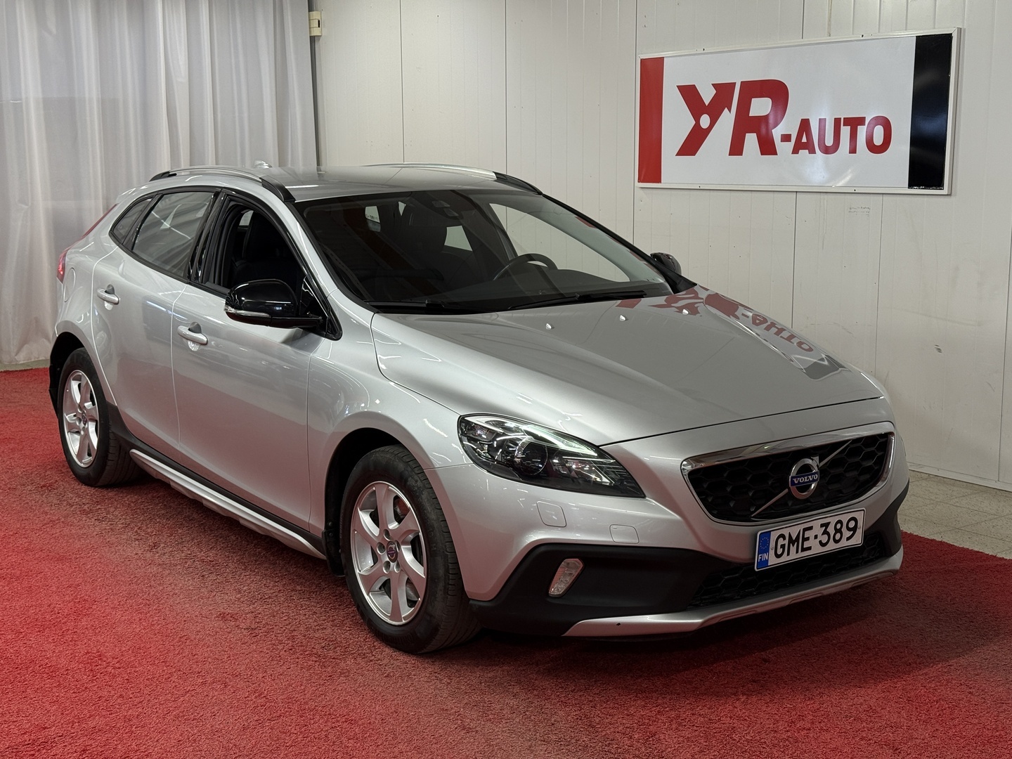 VOLVO V40 Cross Country 2016