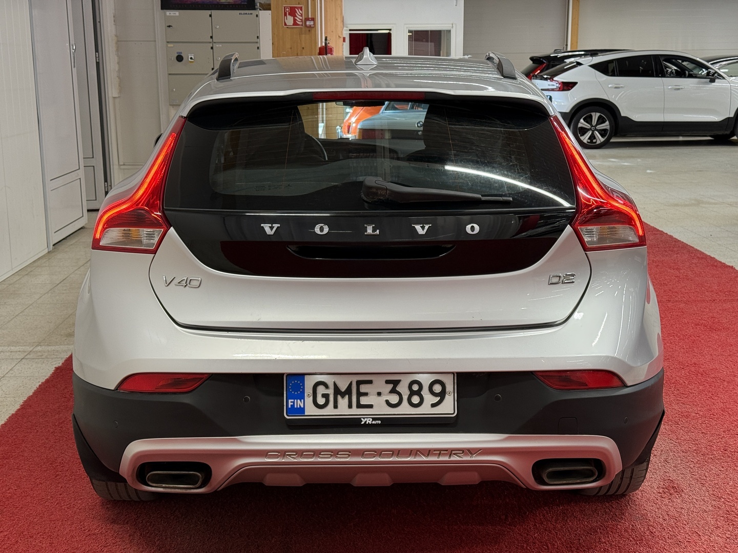 VOLVO V40 Cross Country 2016
