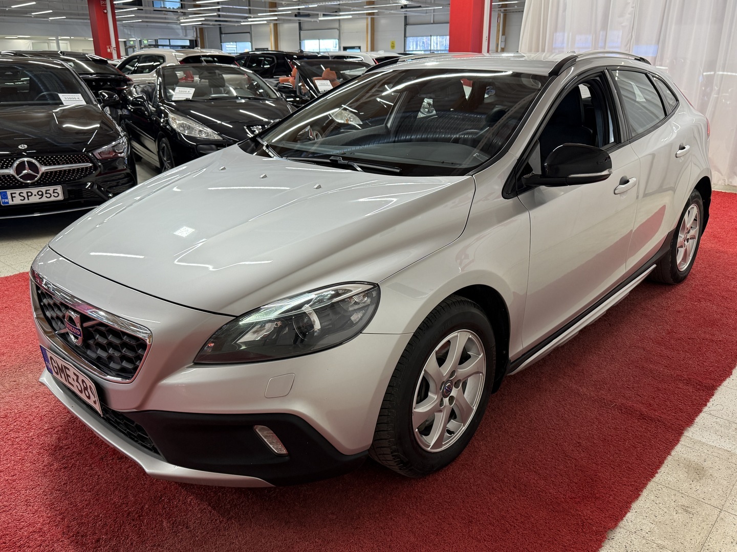 VOLVO V40 Cross Country 2016