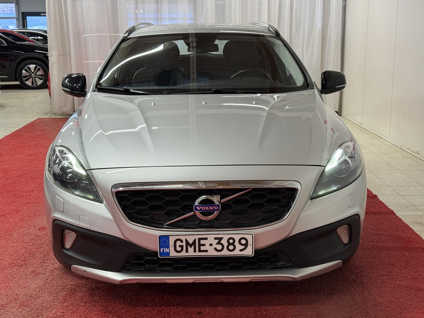 VOLVO V40 Cross Country 2016