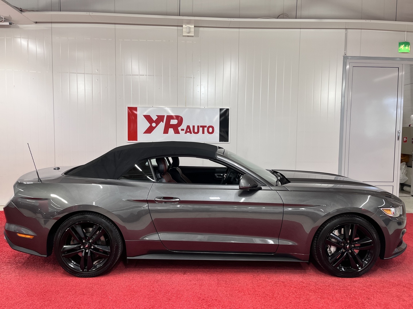 FORD Mustang 2018